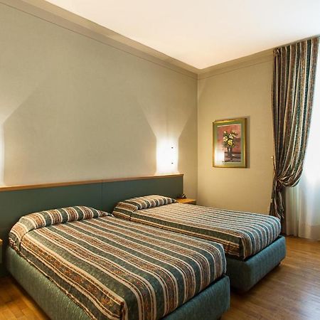Hotel Gambara Ngoại thất bức ảnh