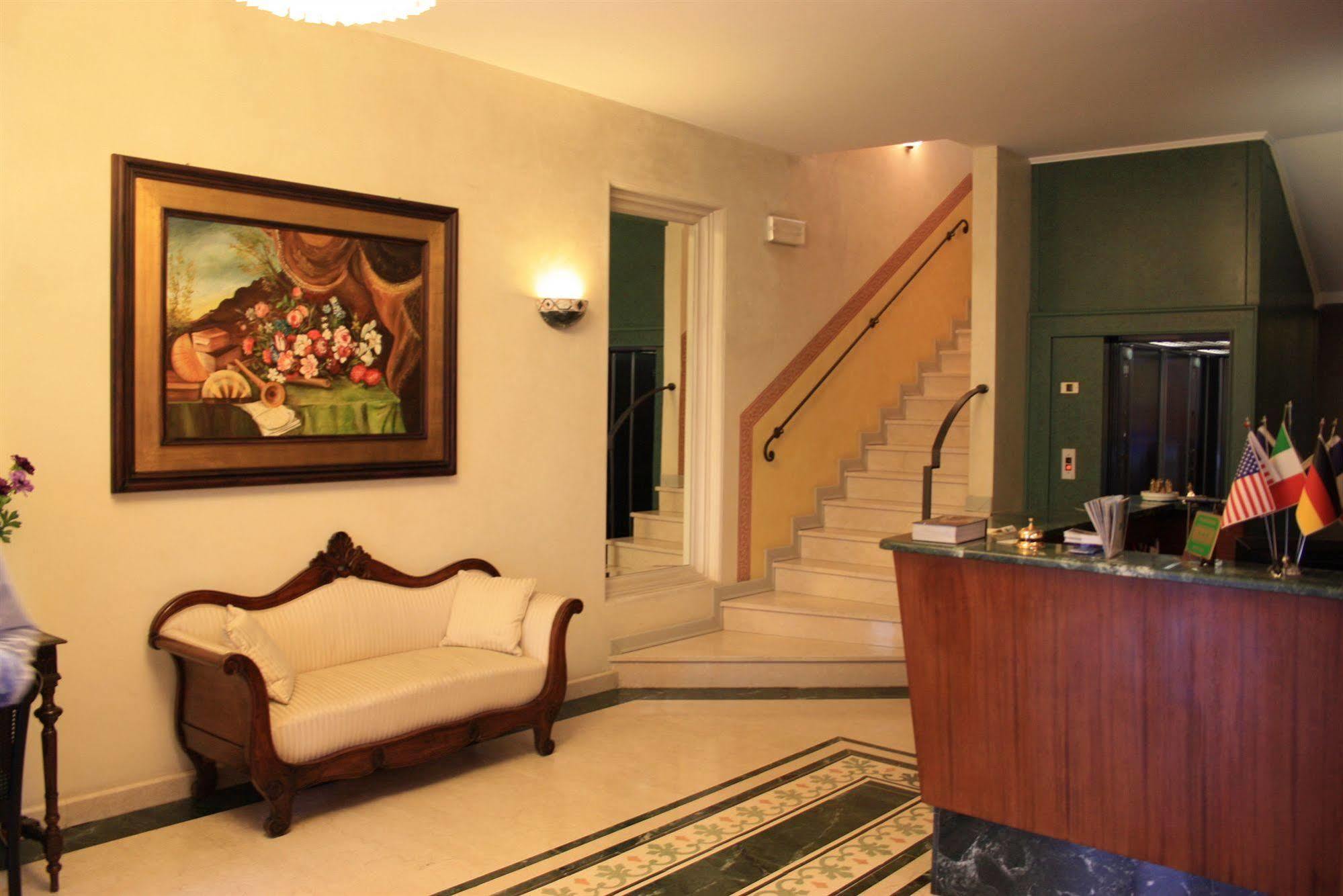 Hotel Gambara Ngoại thất bức ảnh