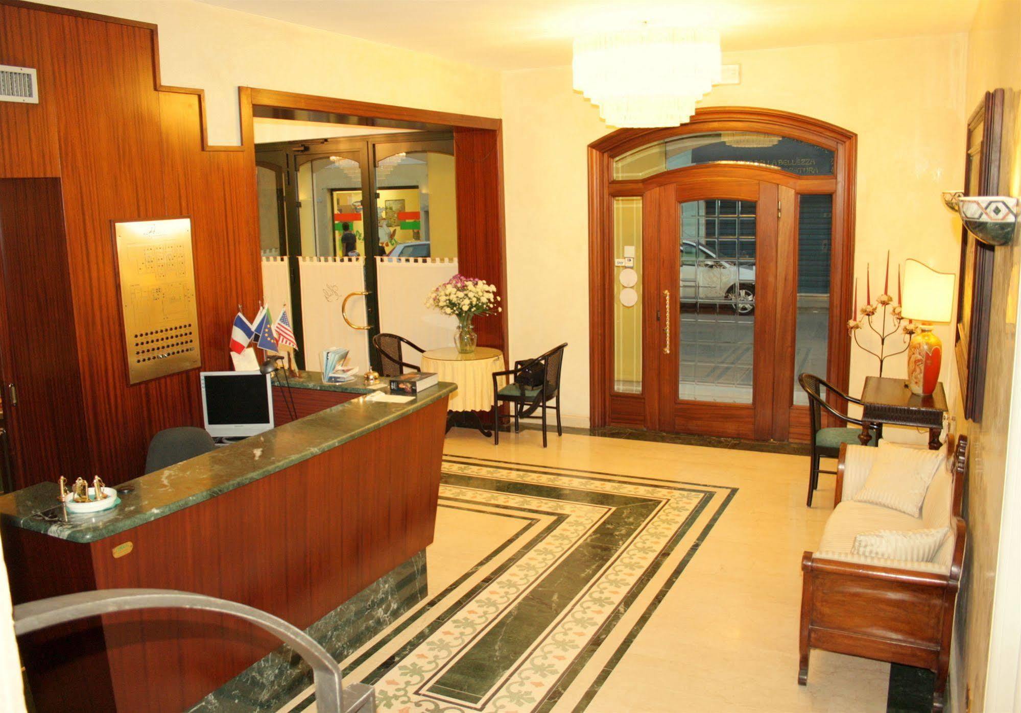 Hotel Gambara Ngoại thất bức ảnh