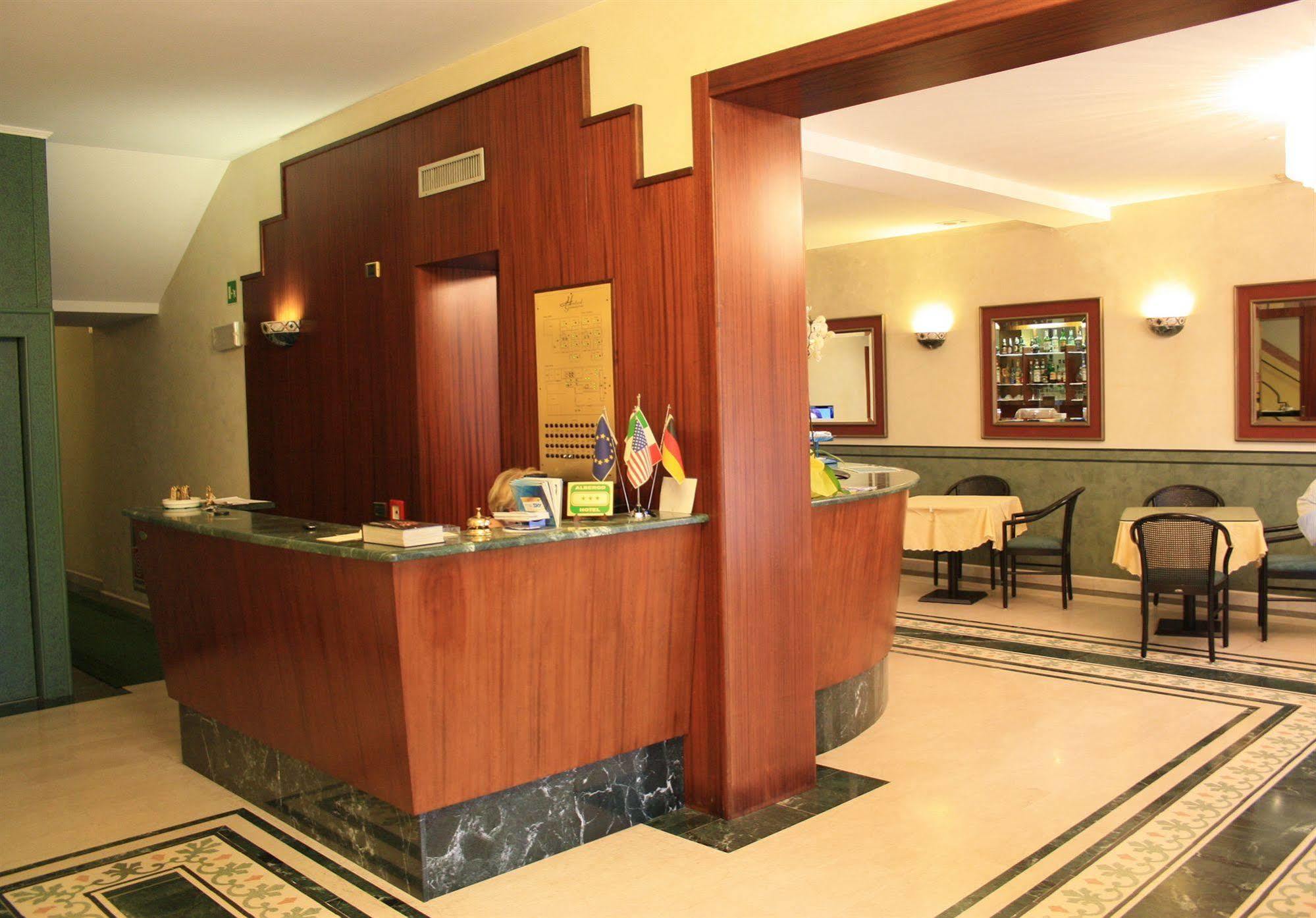 Hotel Gambara Ngoại thất bức ảnh