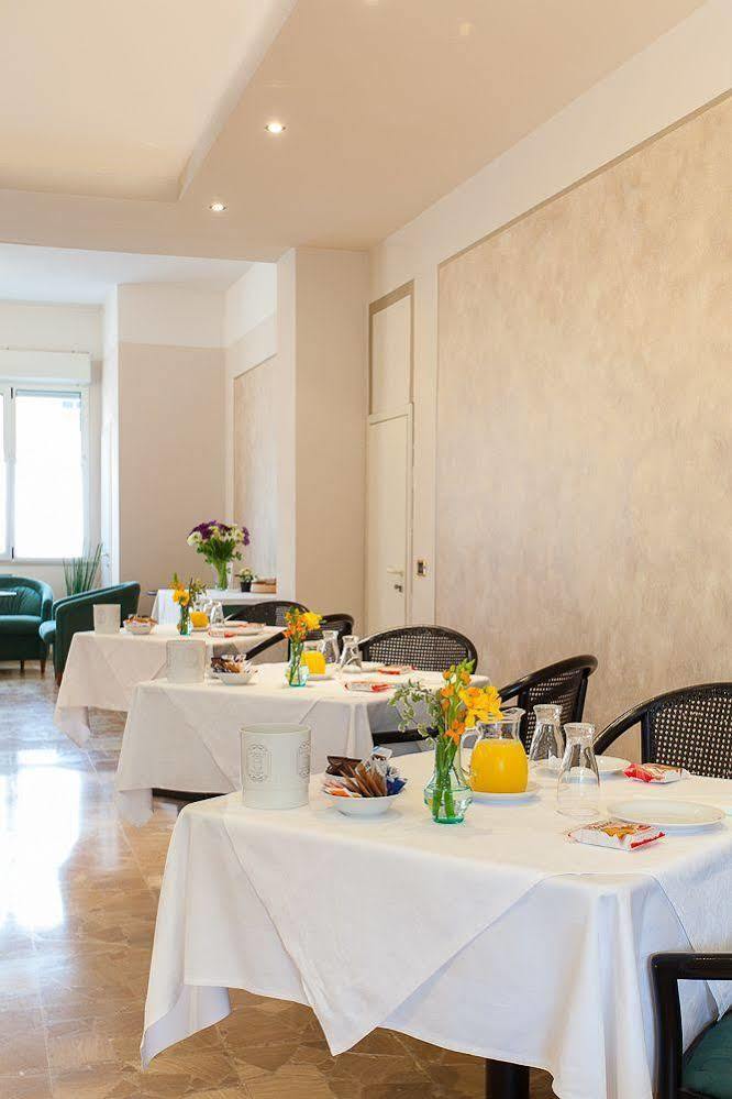 Hotel Gambara Ngoại thất bức ảnh